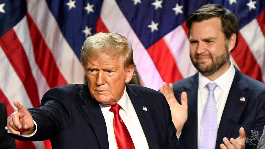 91697_donald-trump-mit-seinem-designierten-vizepraesidenten-j-d-vance-in-west-pal_artdetail-responsive_1DaSe0_5pKXA4.jpg