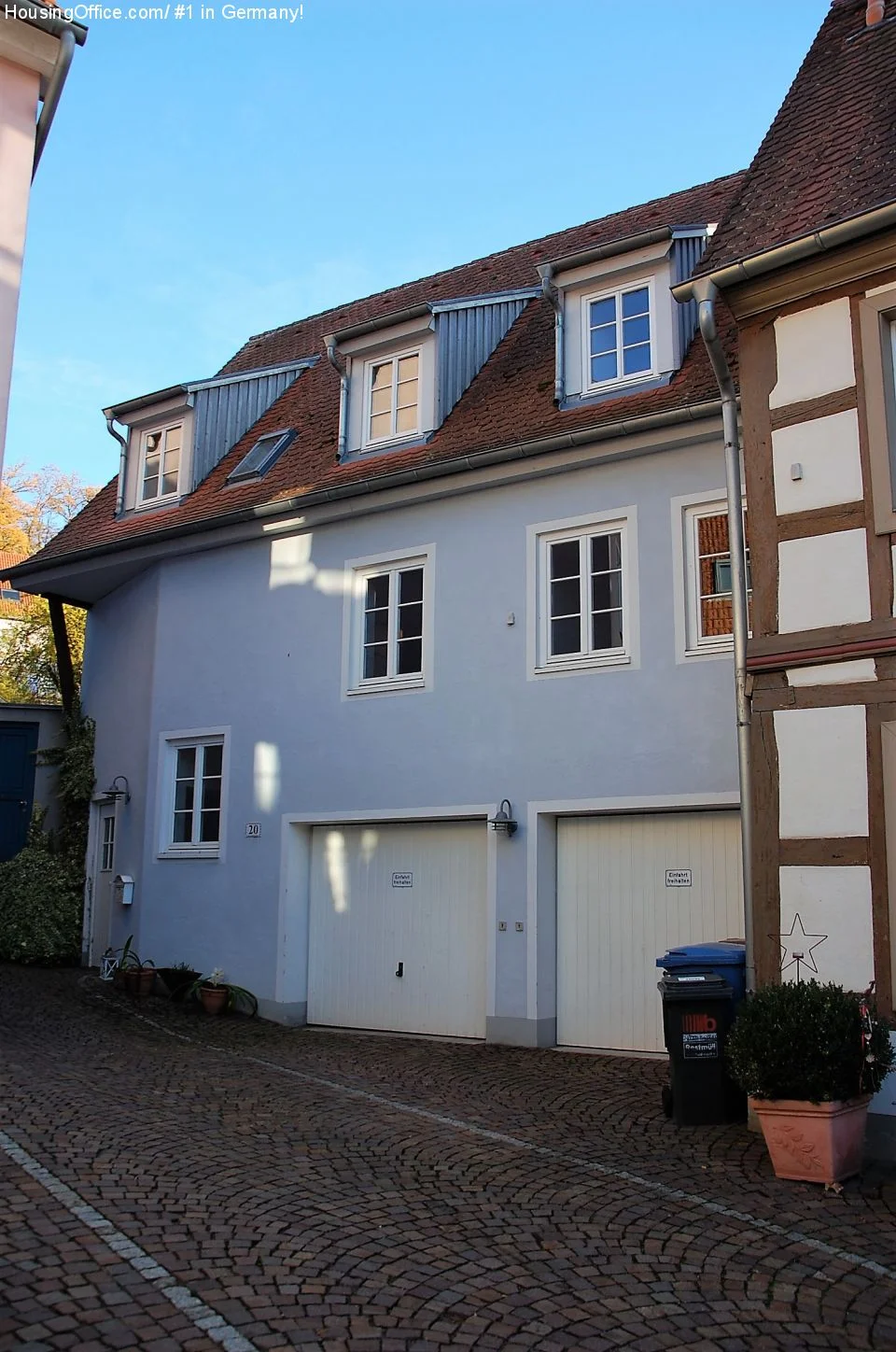 Otterberg: Mediterranean detached house in the old town of Otterberg located directly on the historic city wall with large garage