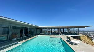 Beauty House Near Los Angeles