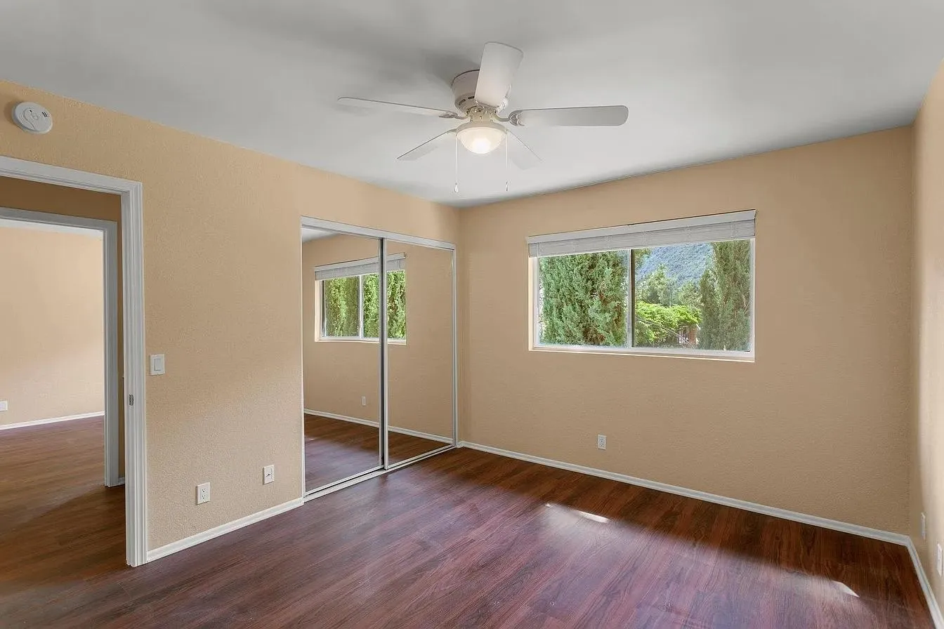 50 plus credit applicants only with verifiable income of 2.5x rent Welcome to this beautifully remodeled 3-bedroom, 2-full bath home nestled in the hills of Santa Clarita